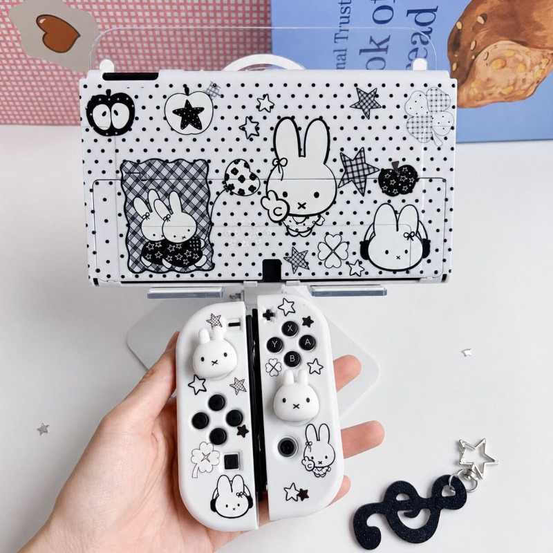 Gaming Console In Tv - Étui de protection mignon Miffy pour